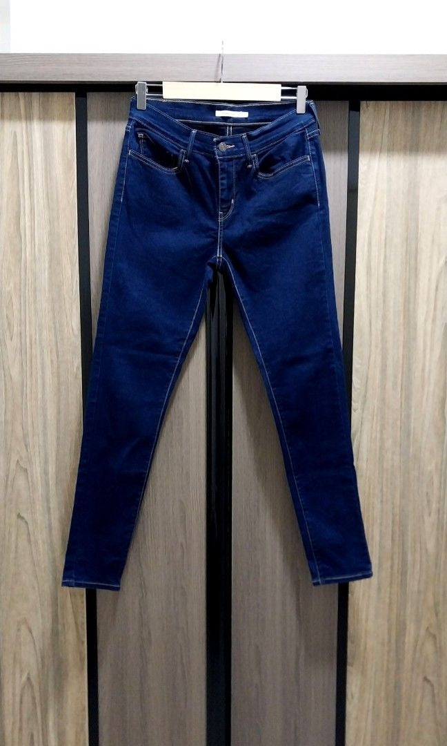Levi's 710 Super Skinny Jeans