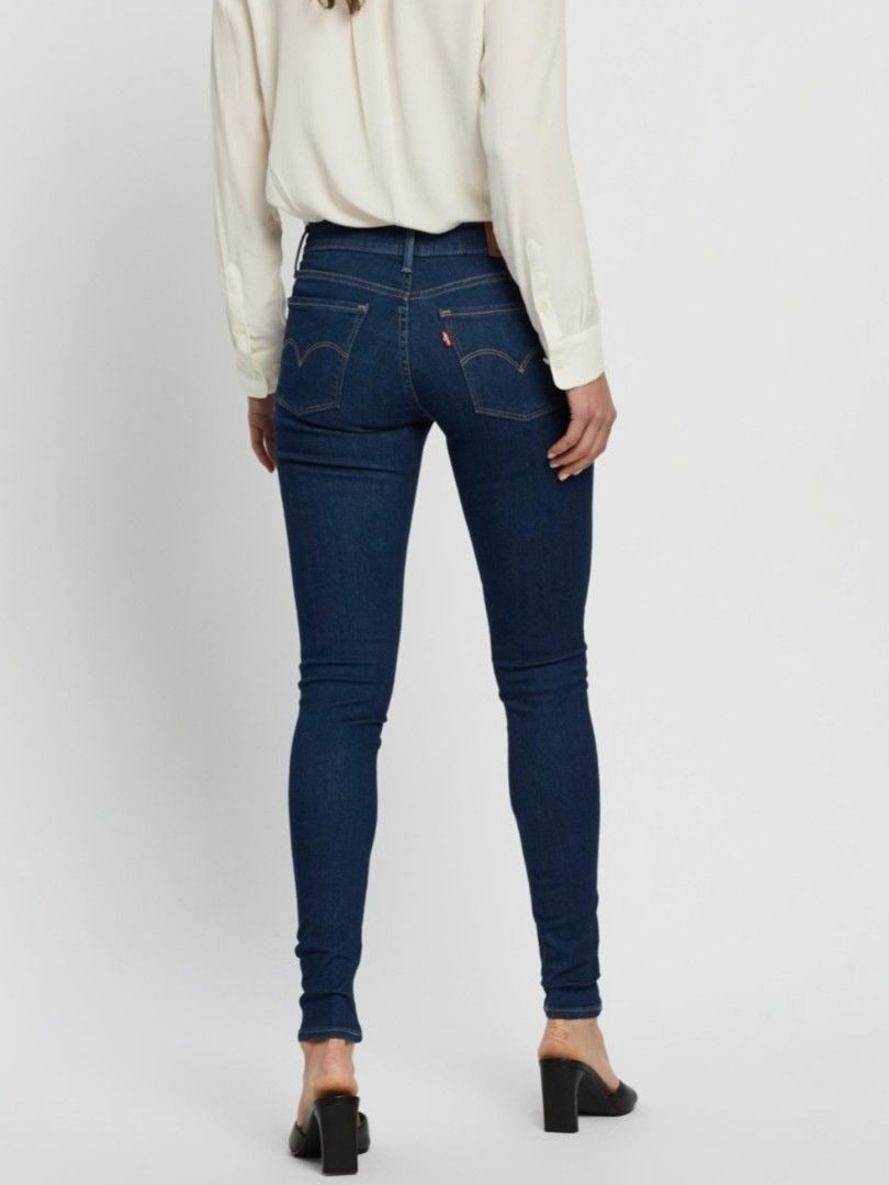 Levi's 710 Super Skinny Jeans