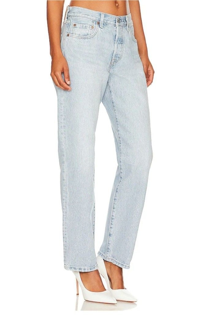 Levi's 501 Light Wash Women's Jeans