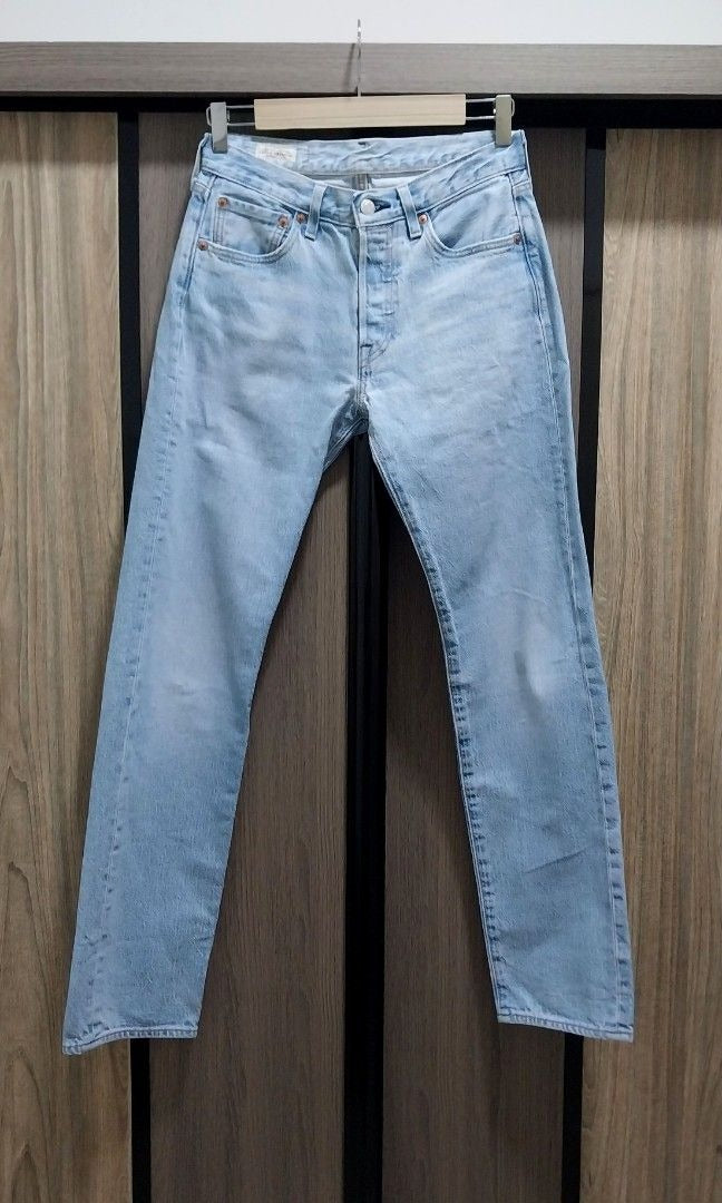 Levi's 501 Light Wash Women's Jeans
