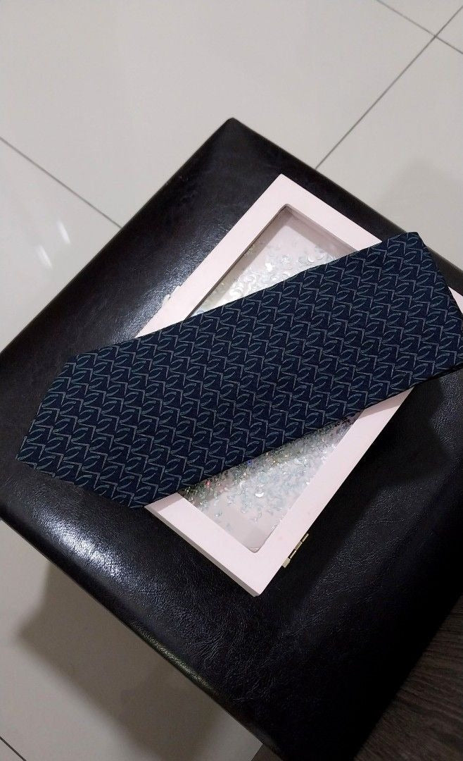 Calvin Klein Silk Tie