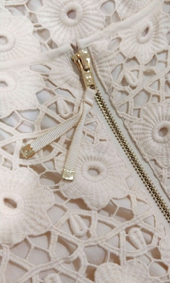 Juicy Couture Ivory Blossom Daisy Lace Dress