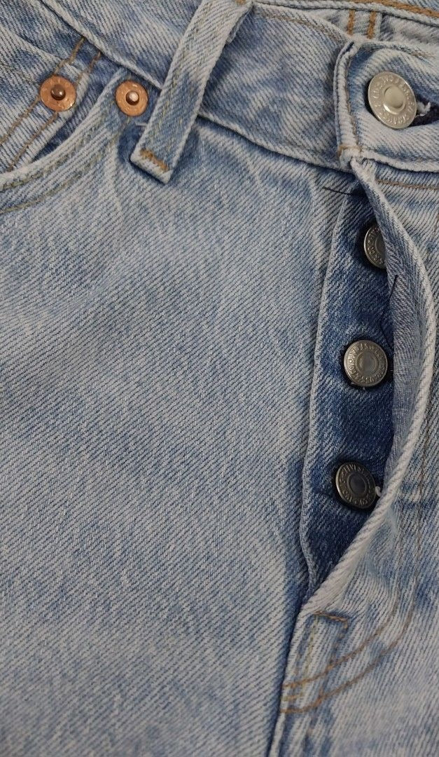 Levi's 501 Light Wash Women's Jeans