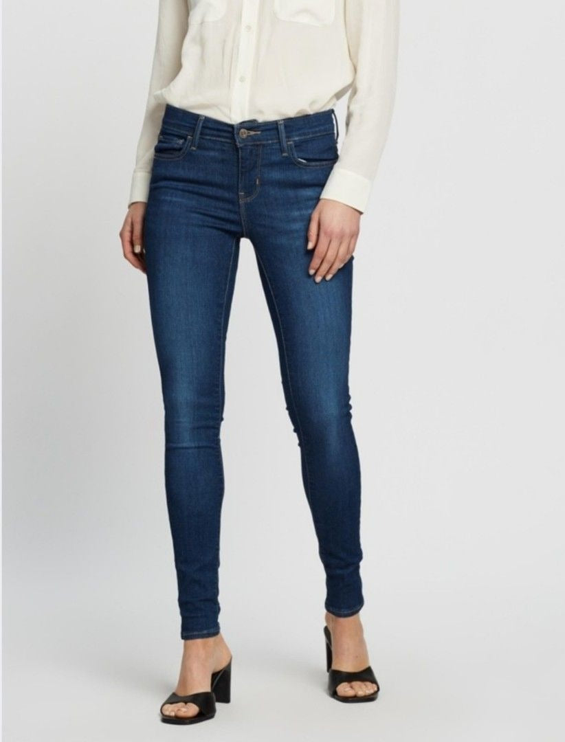 Levi's 710 Super Skinny Jeans