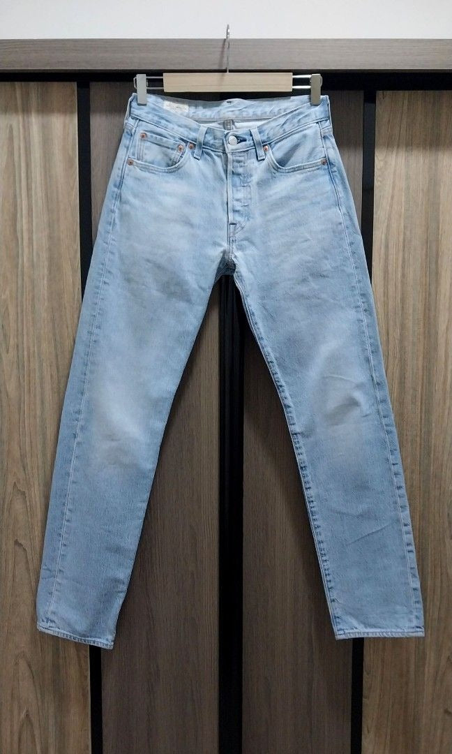 Levi's 501 Light Wash Women's Jeans