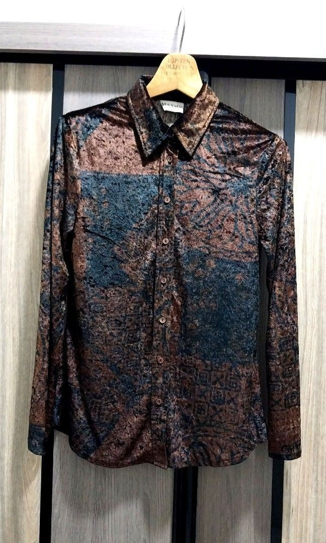 Max&Co. Long Sleeve Top