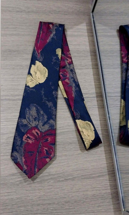 Sans Rival Floral Tie