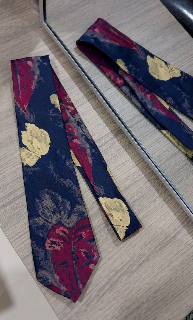Sans Rival Floral Tie